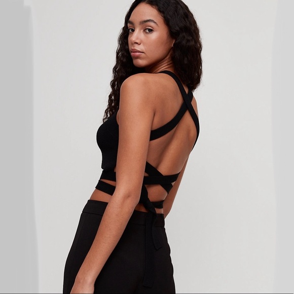 WILFRED Aritzia Cayenne Knit Top Crop Black Small - Picture 3 of 8